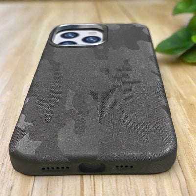 Camouflage Microfiber Case With Magsafe