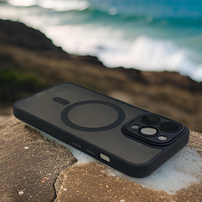 Crystal armor case with Magsafe